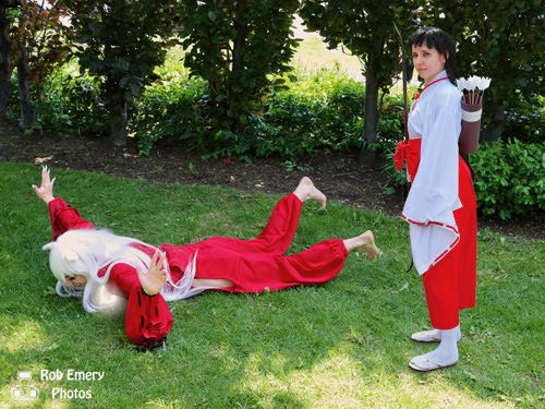 Kagome makes Inuyasha sit